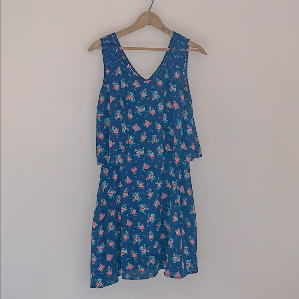 Flowy Floral Mini Dress Women’s Size Large